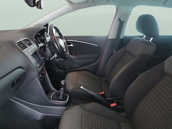 Used Volkswagen Polo 2017 for sale - 77975843: Photo