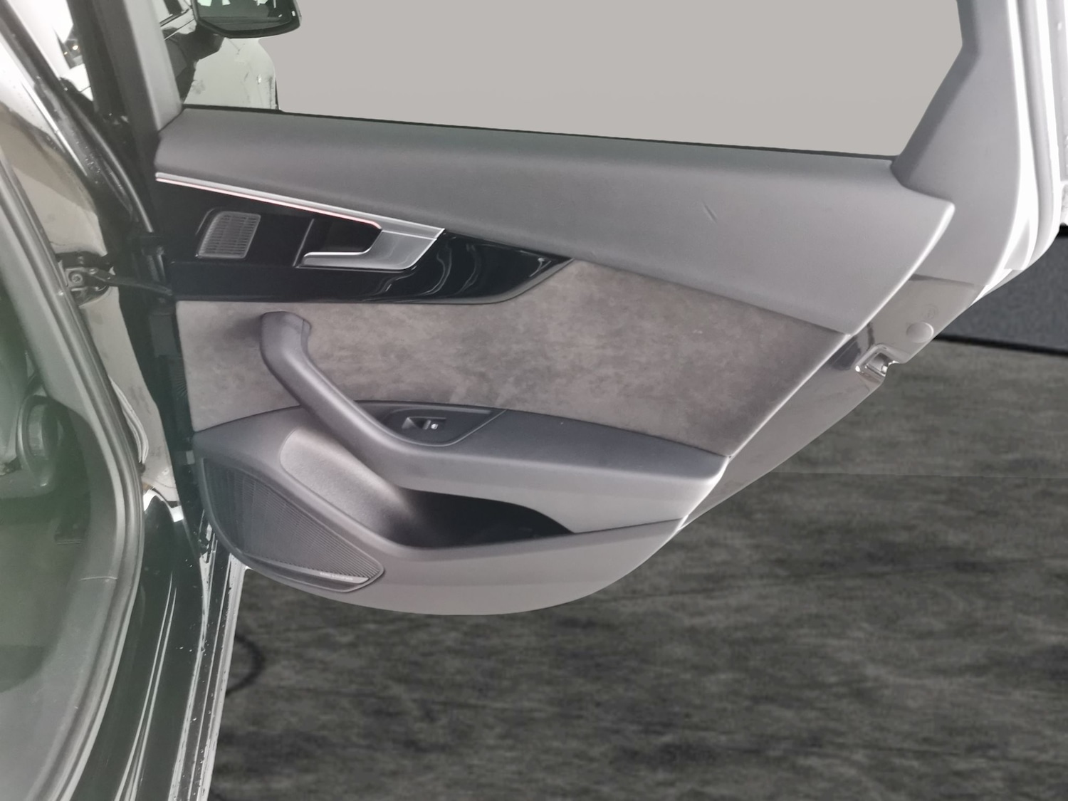 Used Audi A4 2021 for sale - 77482527: Photo 31