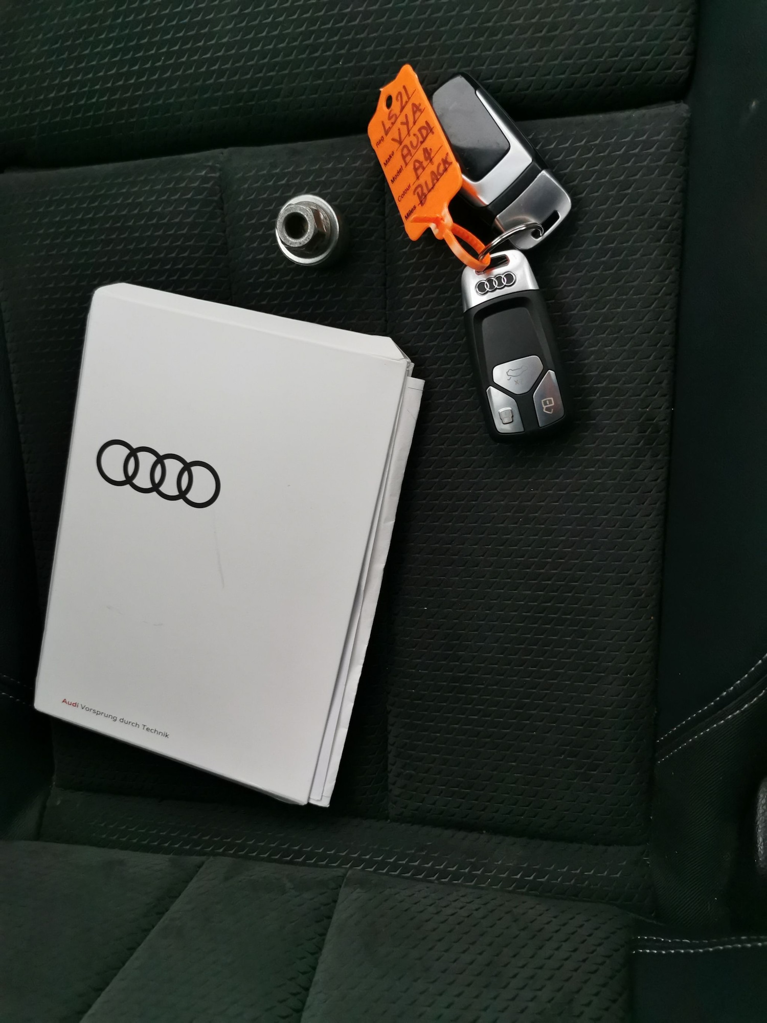 Used Audi A4 2021 for sale - 77482527: Photo 32