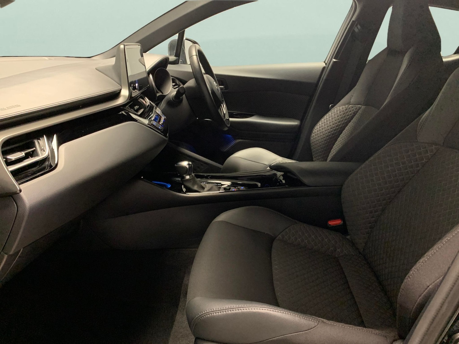 Used Toyota C-HR 2022 for sale - 76969537: Photo 4