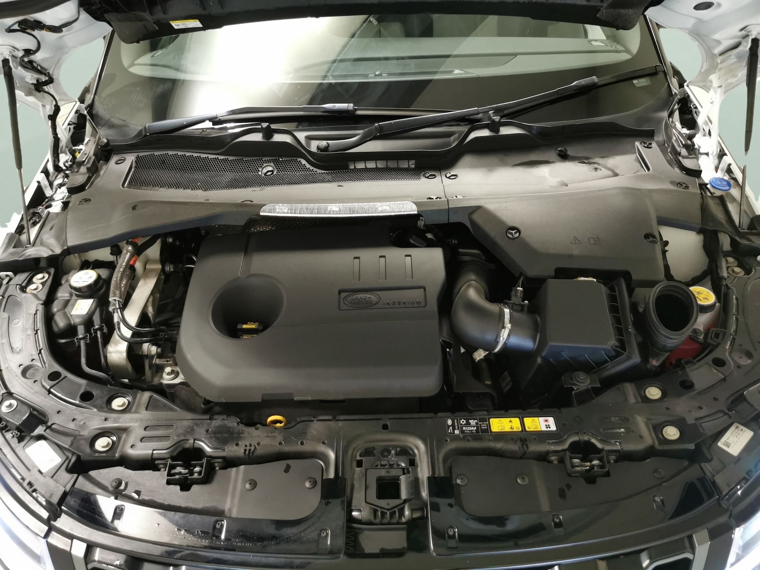 Used Land Rover Range Rover Evoque 2023 for sale - 77889053: Photo 32