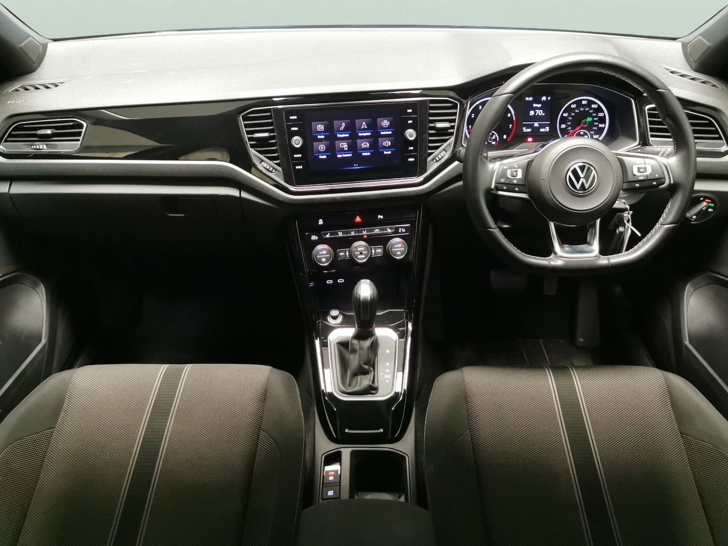 Used Volkswagen T-Roc 2022 for sale - 78082125: Photo 6