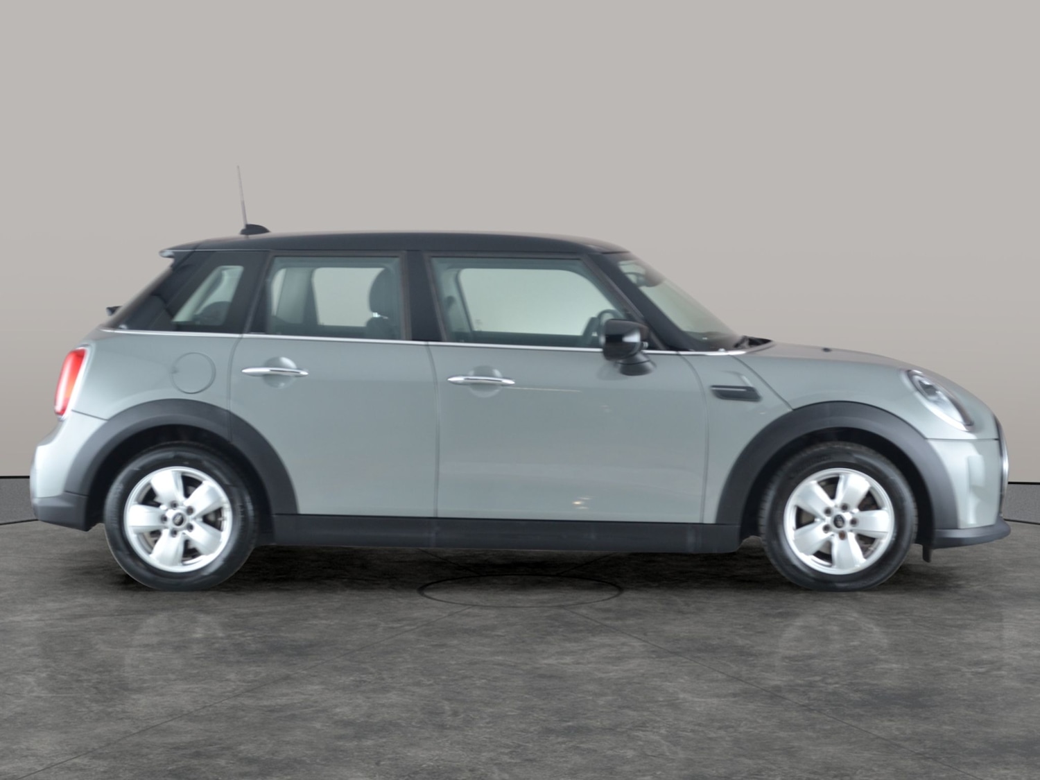 Used MINI Hatch 2022 for sale - 76851474: Photo 8