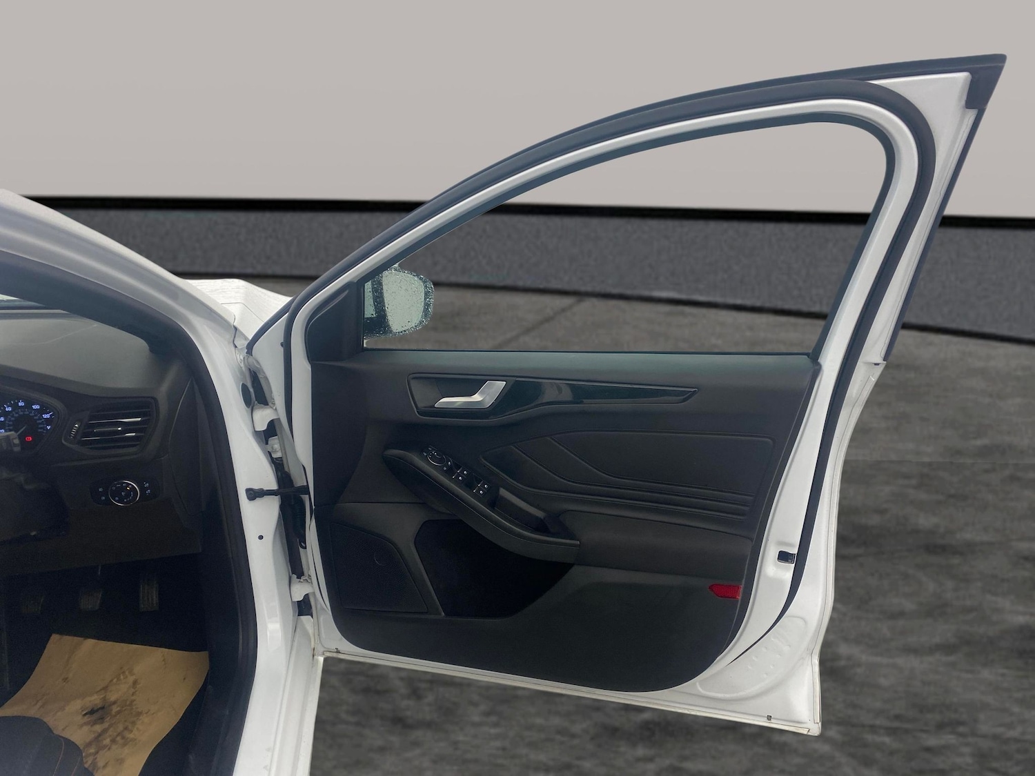 Used Ford Focus 2023 for sale - 77259444: Photo 24