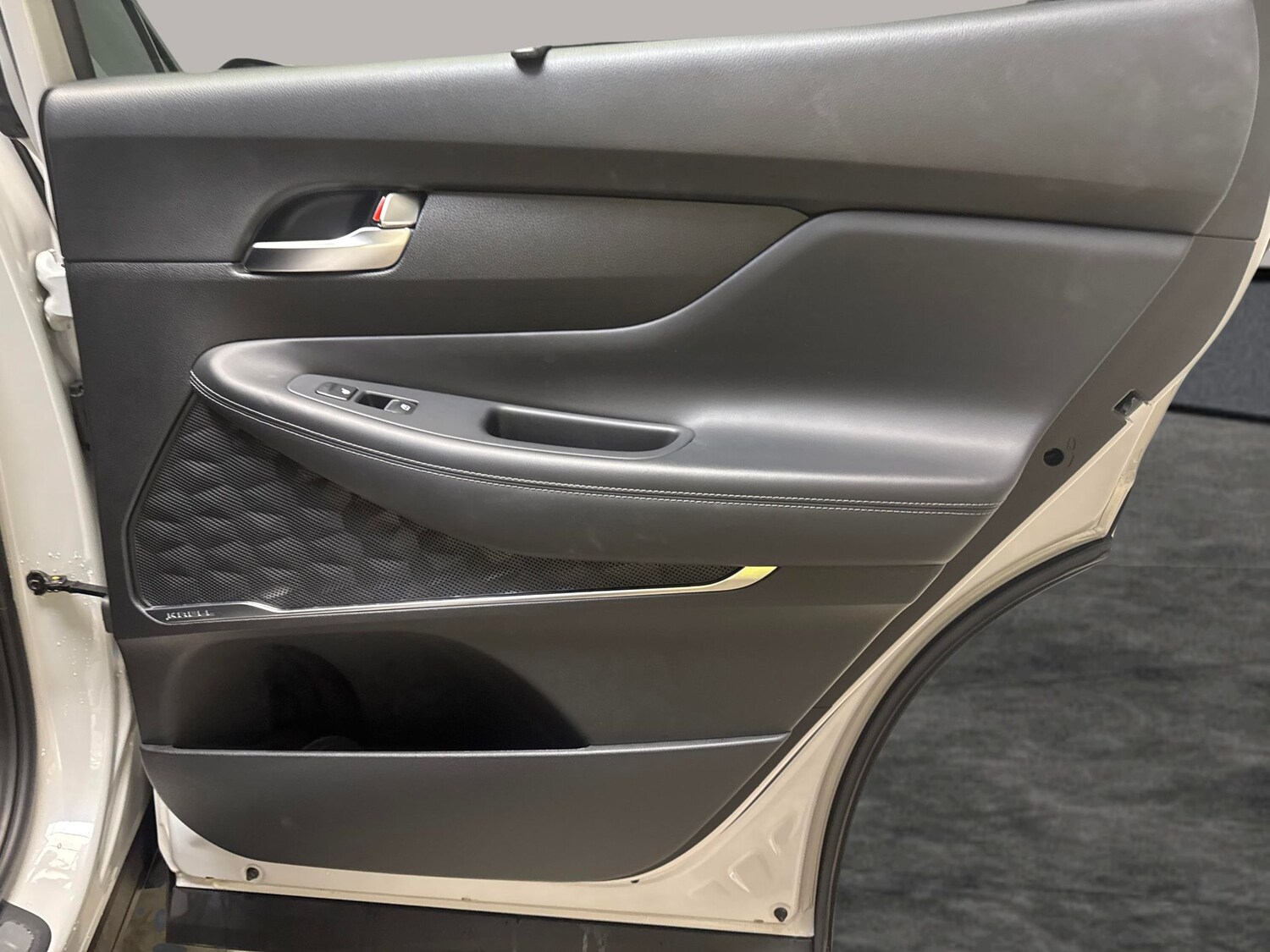 Used Hyundai Santa Fe 2023 for sale - 77802945: Photo 33