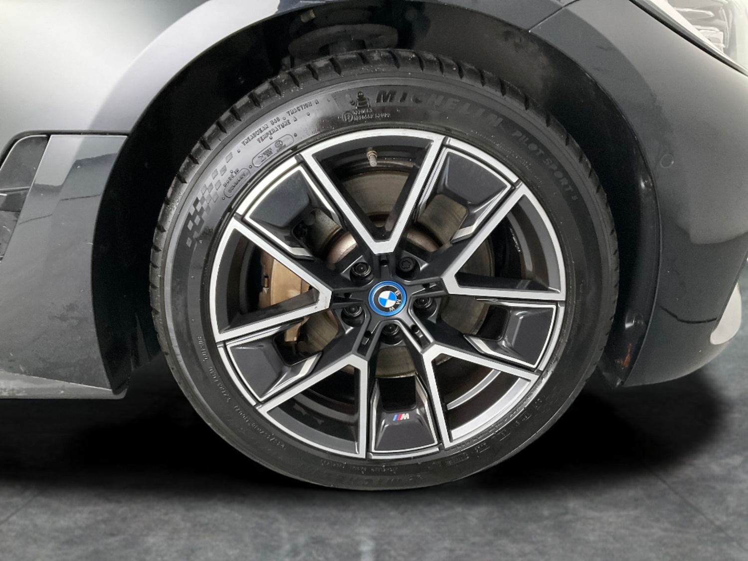 Used BMW i4 2022 for sale - 76353541: Photo 33