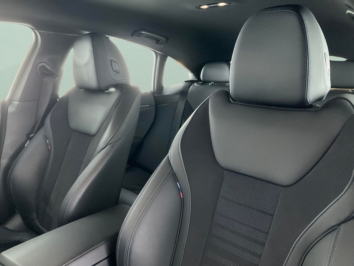 Used BMW i4 2022 for sale - 76353541: Photo 9