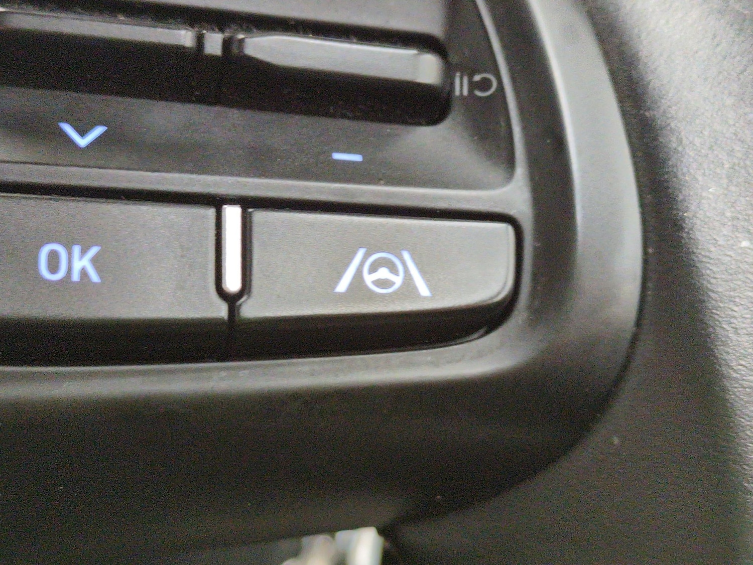 Used Hyundai i10 2023 for sale - 77043719: Photo 21