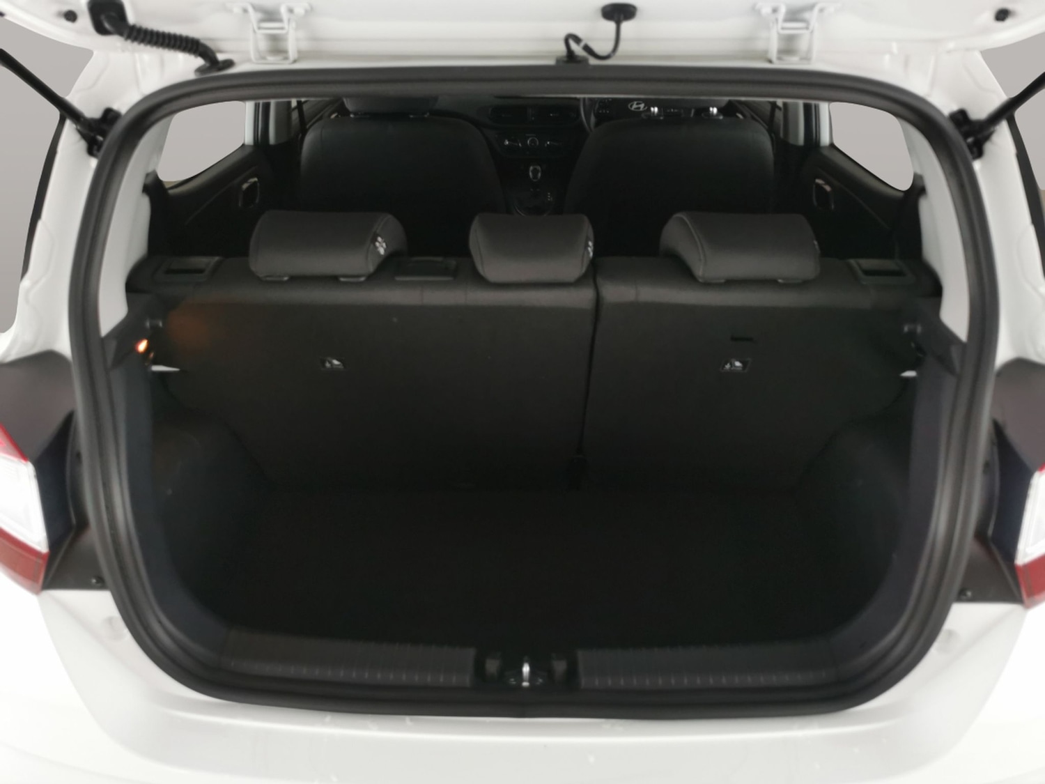 Used Hyundai i10 2023 for sale - 77043719: Photo 32