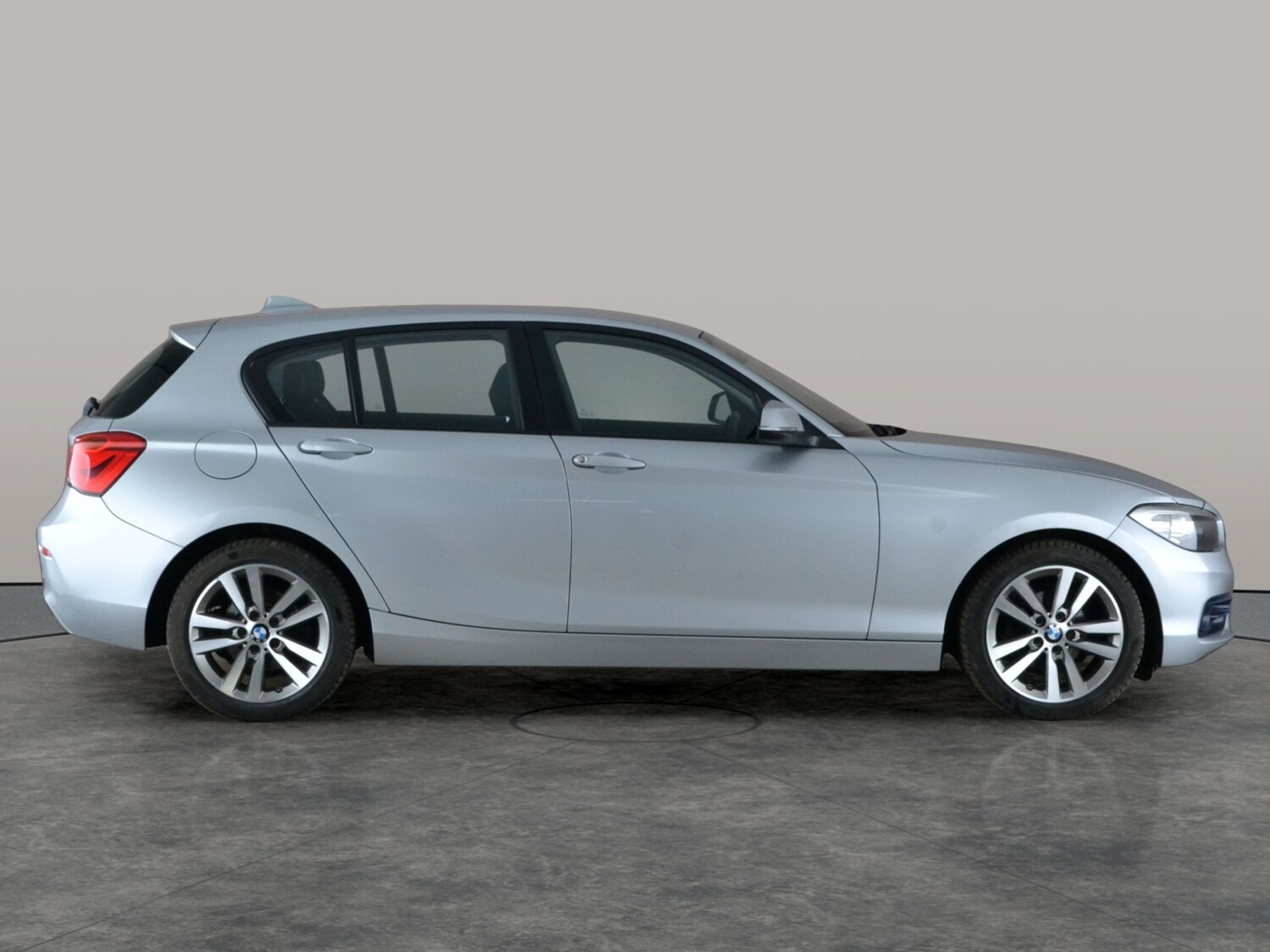 Used BMW 1 Series 2018 for sale - 77740363: Photo 9