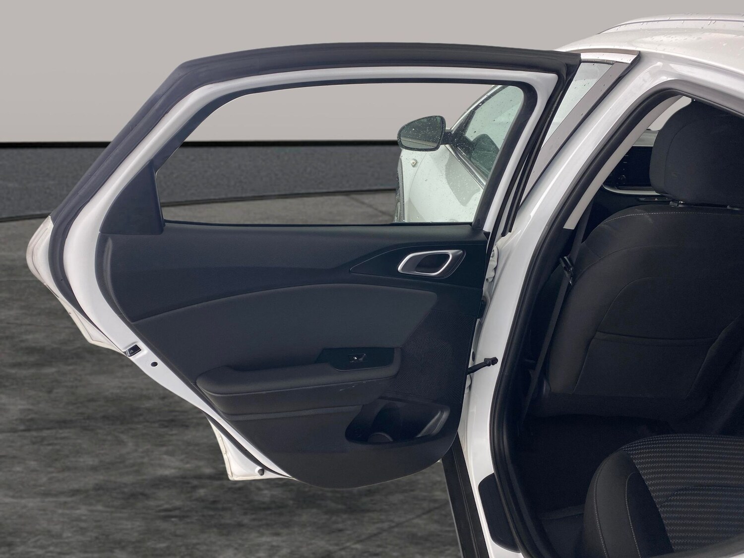 Used Kia XCeed 2023 for sale - 77493063: Photo 23