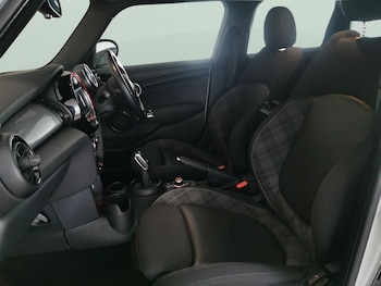 Used MINI Hatch 2018 for sale - 77591708: Photo