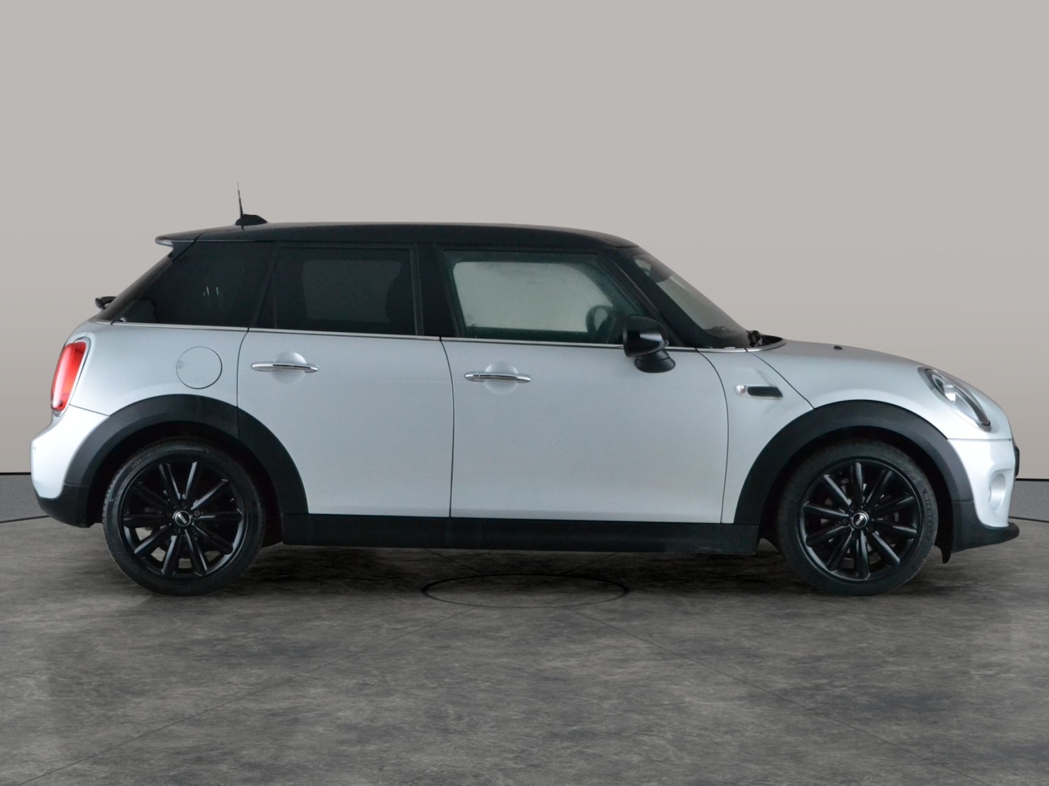 Used MINI Hatch 2018 for sale - 77591708: Photo 8