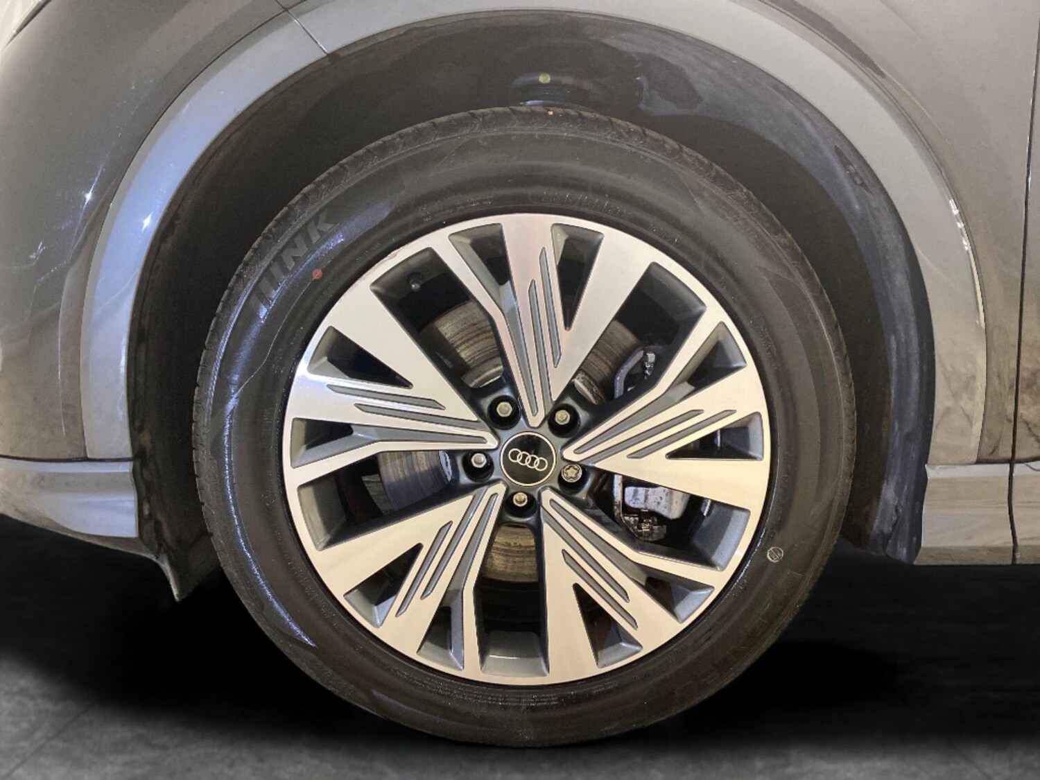 Used Audi Q4 e-tron 2023 for sale - 78051853: Photo 21