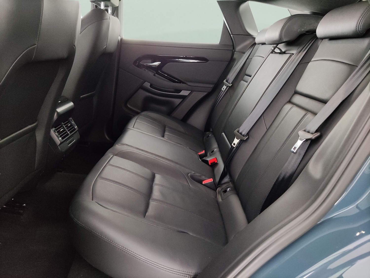 Used Land Rover Range Rover Evoque 2024 for sale - 78218438: Photo 32