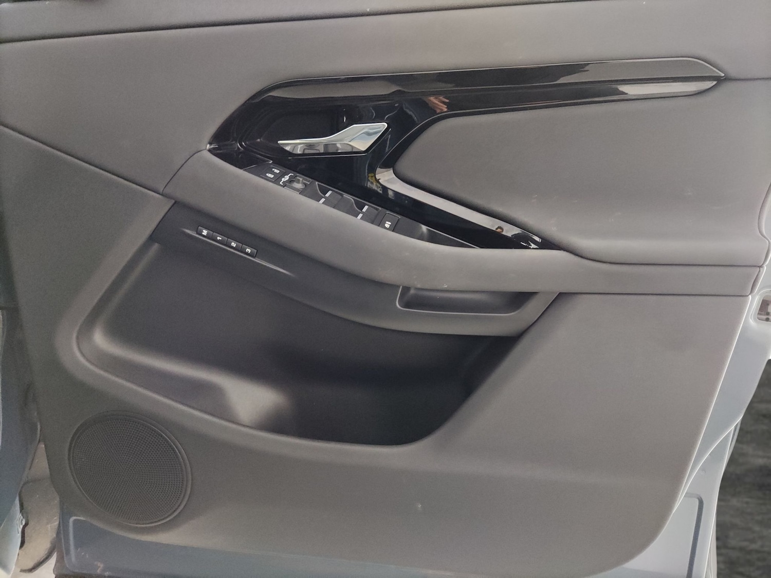 Used Land Rover Range Rover Evoque 2024 for sale - 78218438: Photo 36