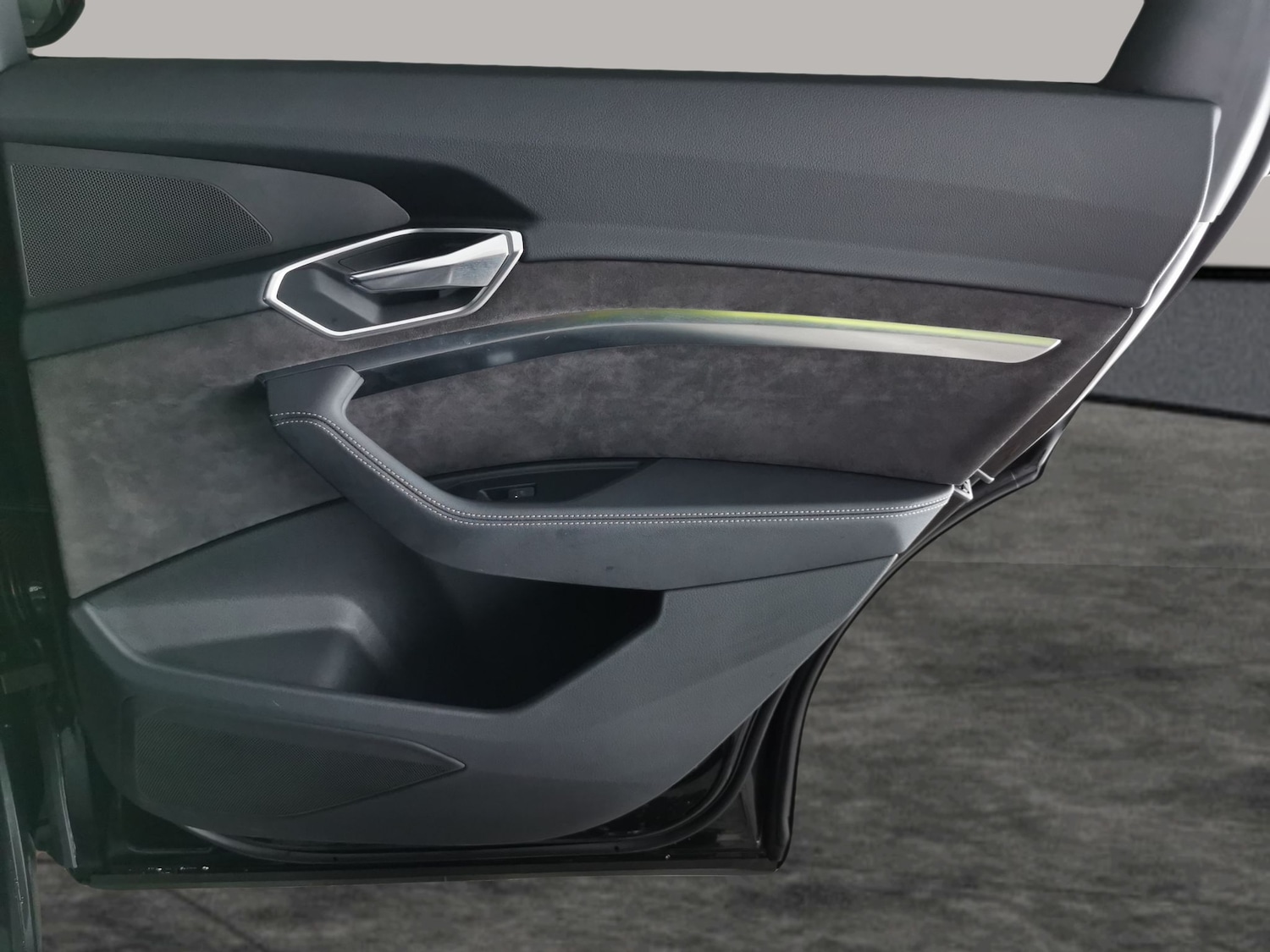 Used Audi e-tron 2023 for sale - 77269724: Photo 34