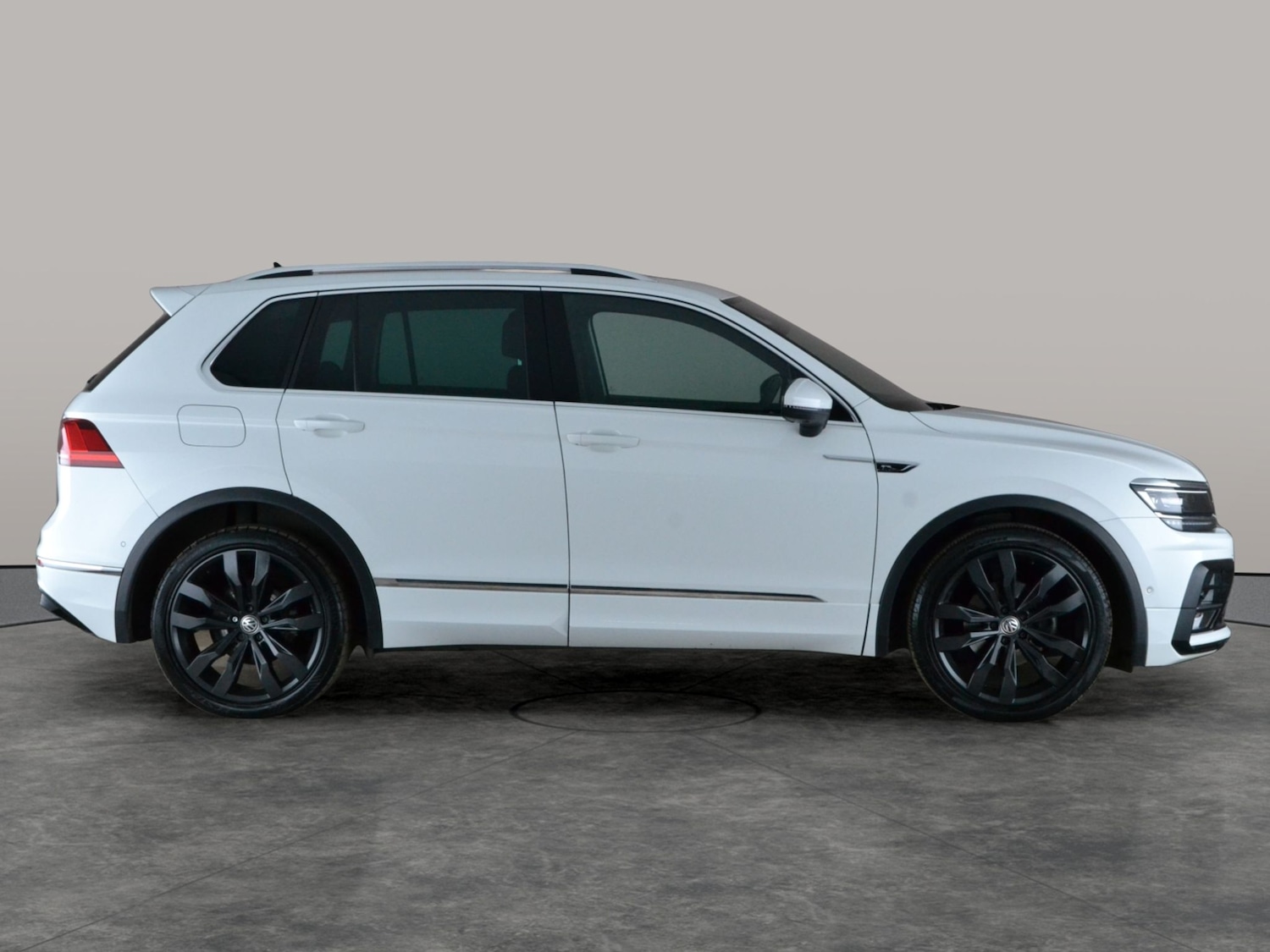 Used Volkswagen Tiguan 2019 for sale - 78051812: Photo 10
