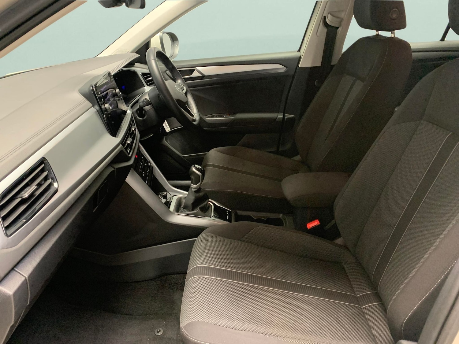 Used Volkswagen T-Roc 2022 for sale - 77890343: Photo 4