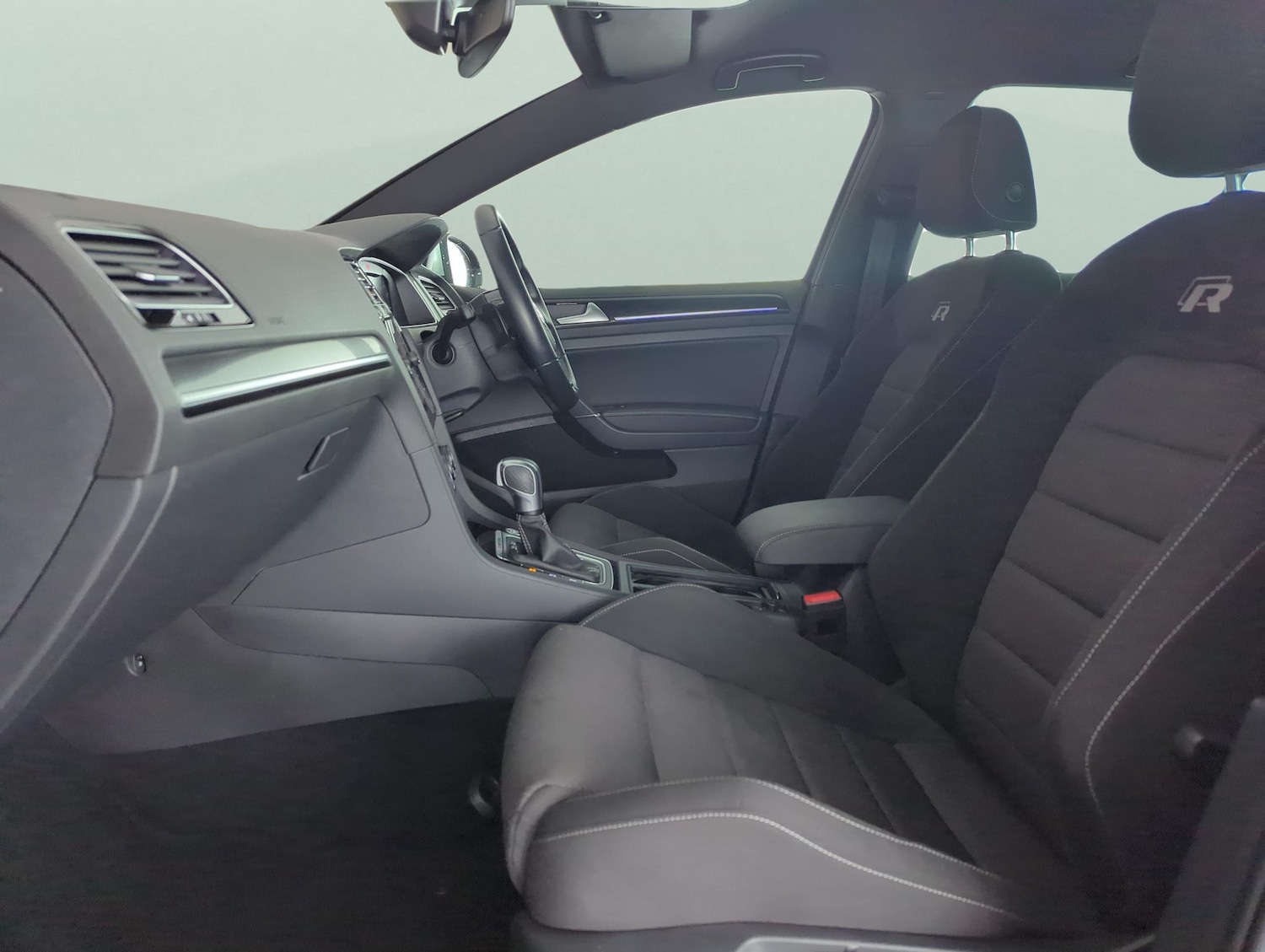 Used Volkswagen Golf 2019 for sale - 77447974: Photo 4