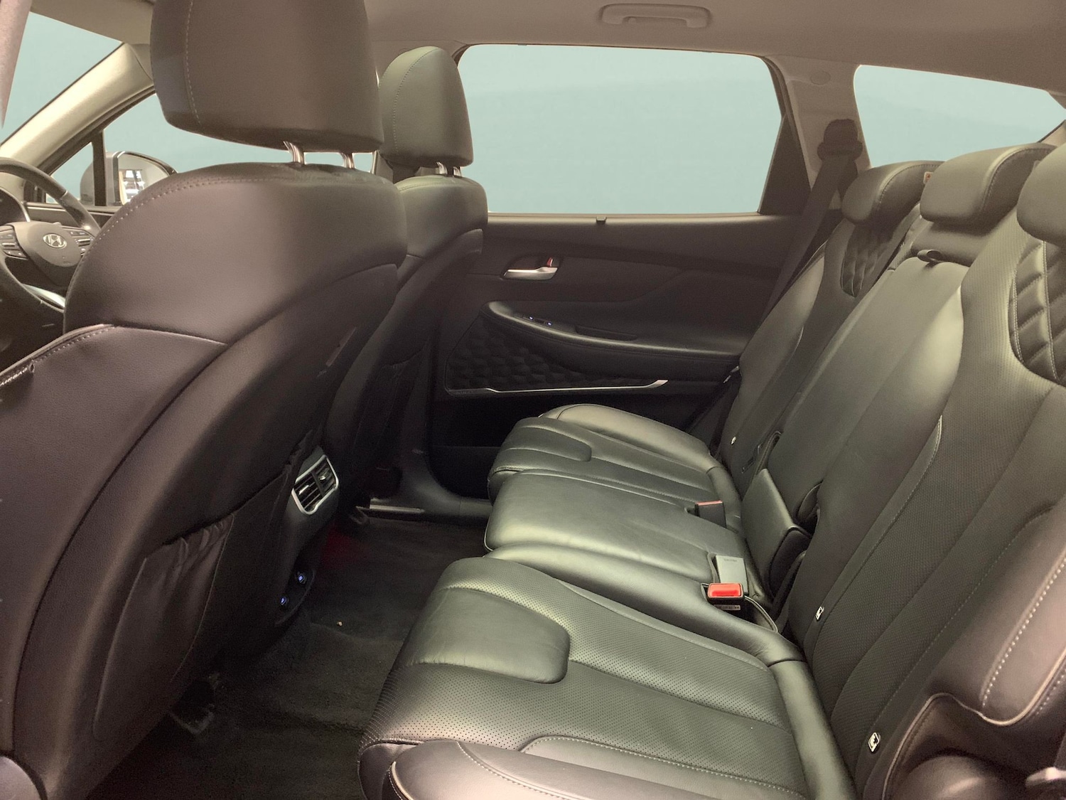 Used Hyundai Santa Fe 2023 for sale - 77043704: Photo 31