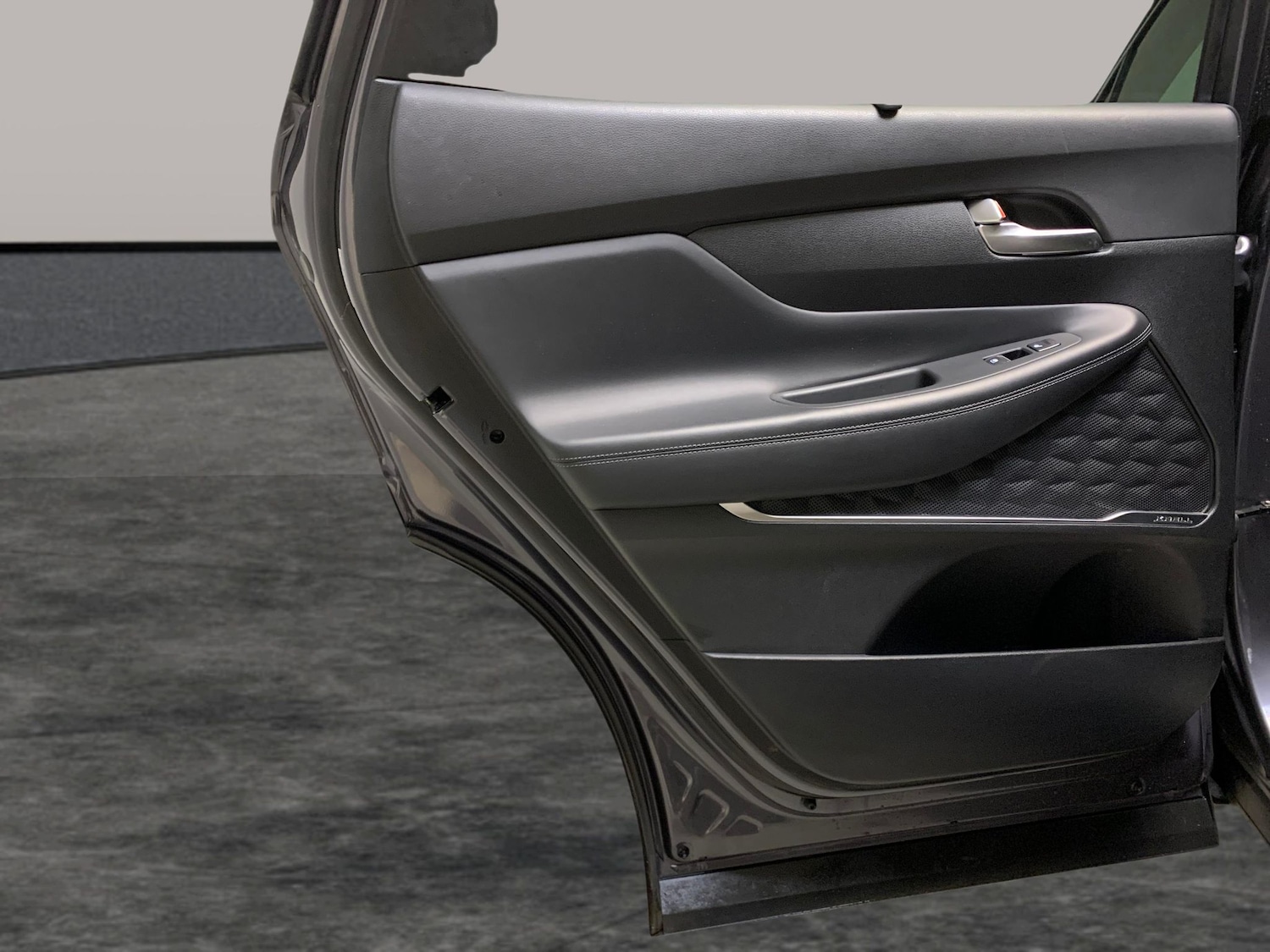 Used Hyundai Santa Fe 2023 for sale - 77043704: Photo 33