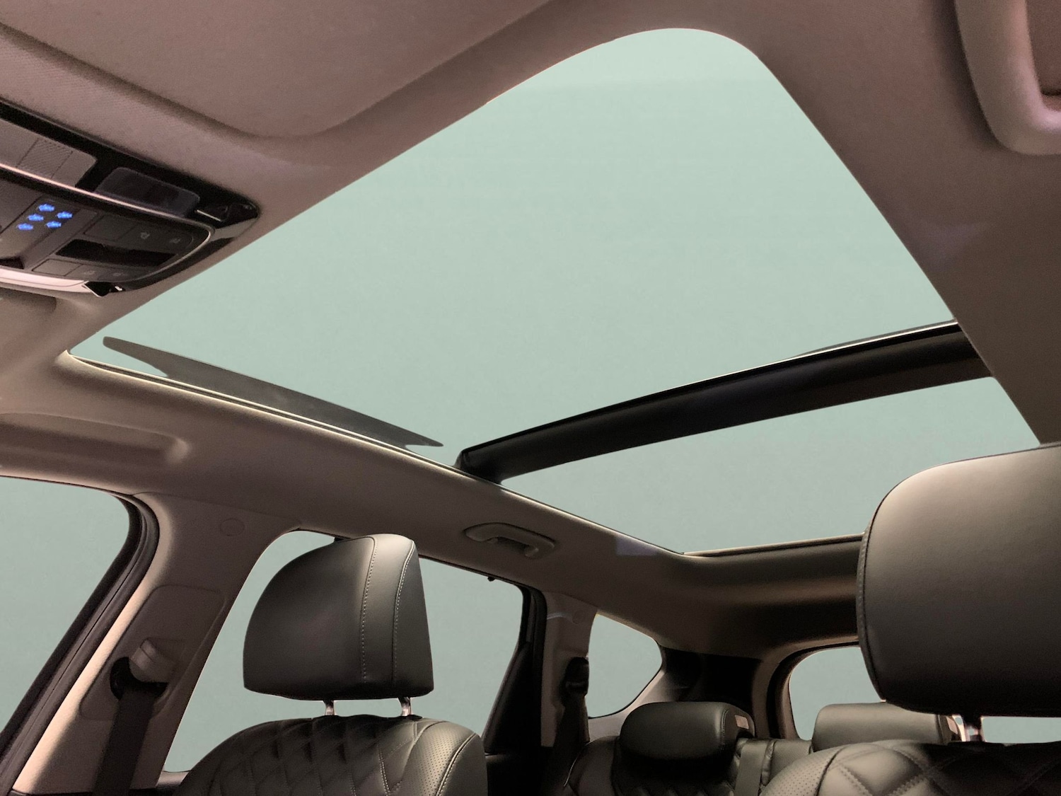 Used Hyundai Santa Fe 2023 for sale - 77043704: Photo 5