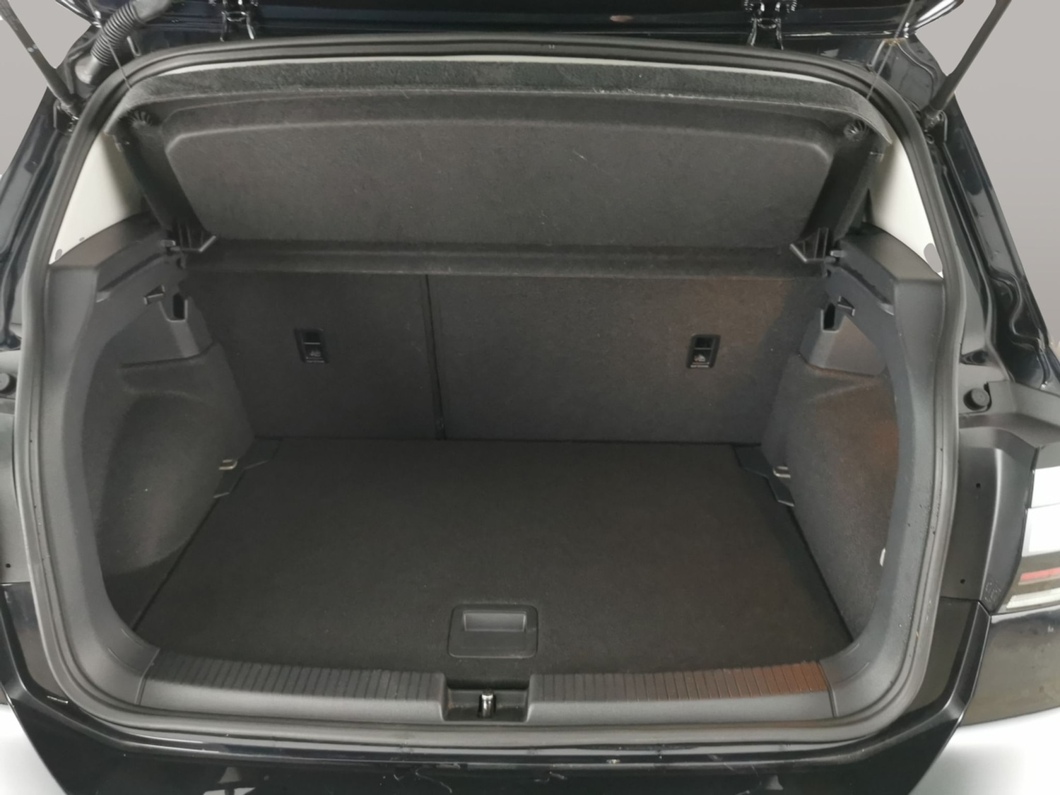 Used Volkswagen T-Cross 2023 for sale - 77061919: Photo 26