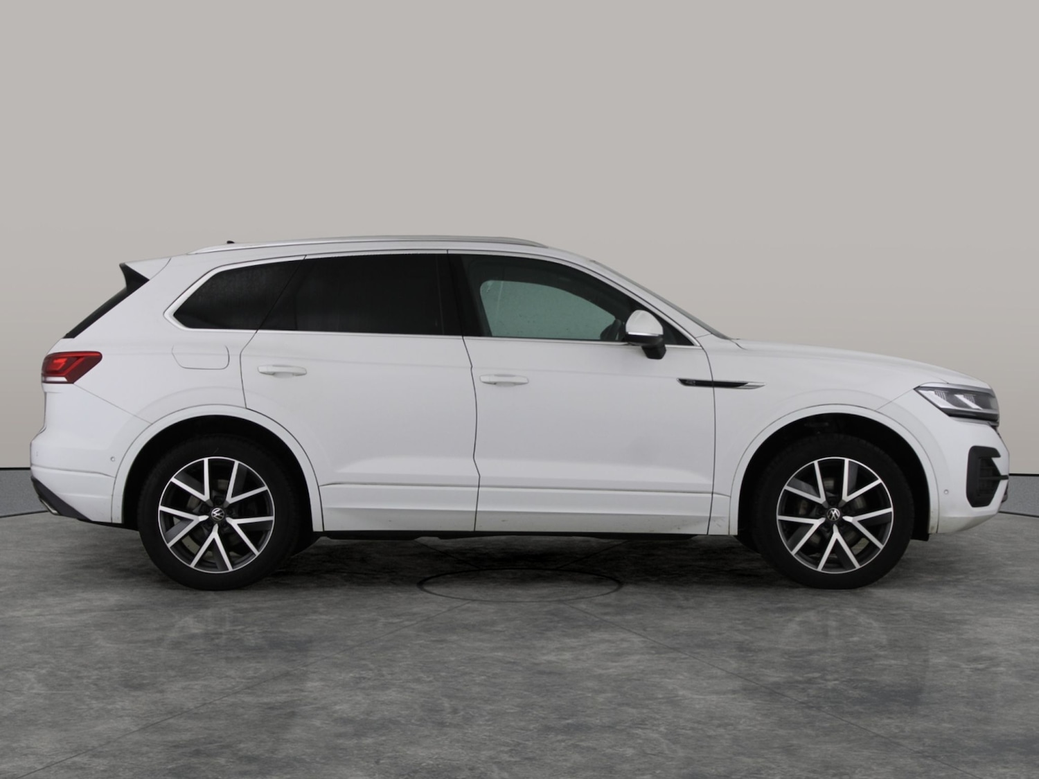 Used Volkswagen Touareg 2022 for sale - 77340154: Photo 10