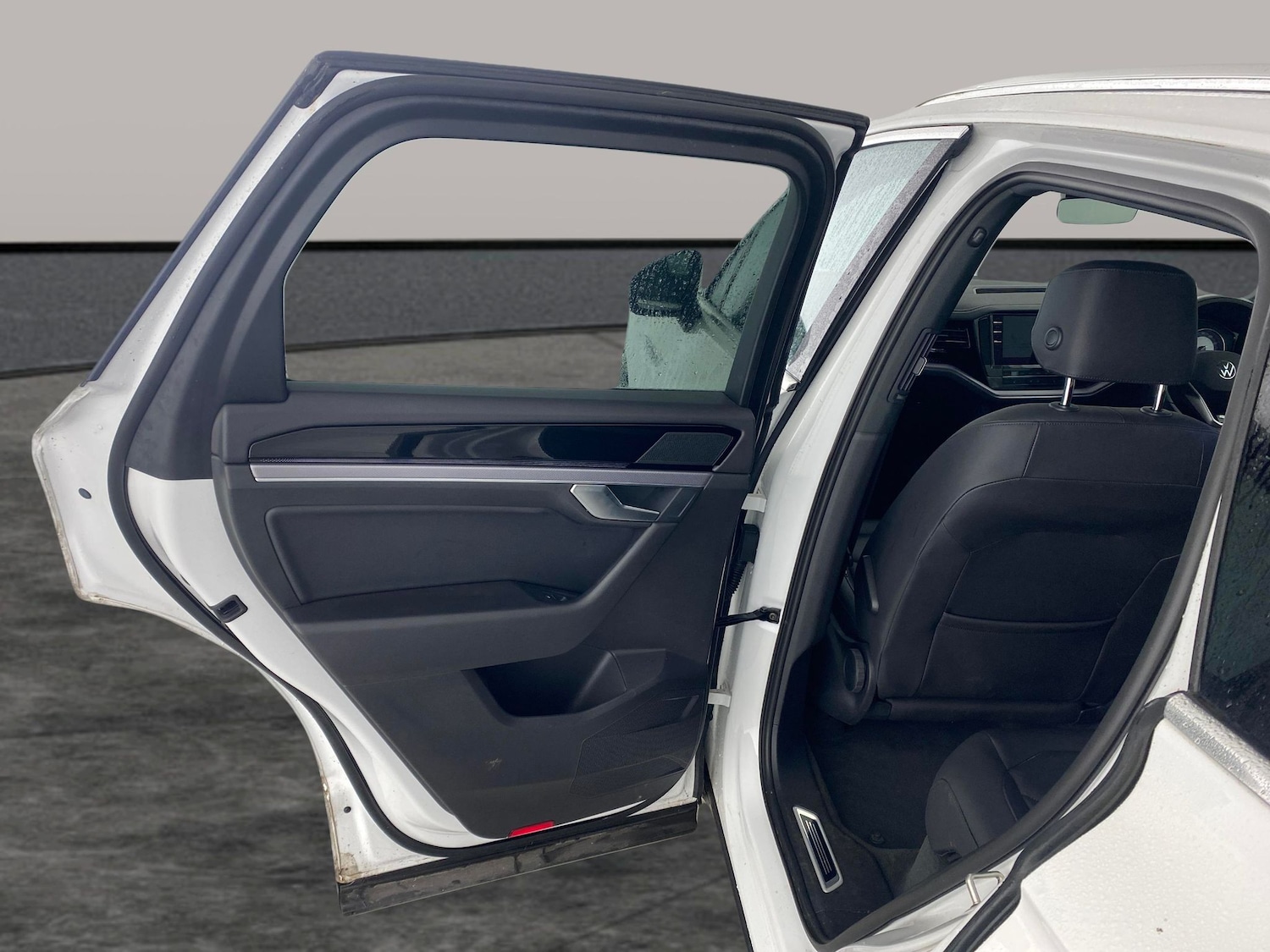 Used Volkswagen Touareg 2022 for sale - 77340154: Photo 25