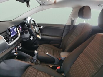 Used Kia Stonic undefined for sale - 79473972: Photo