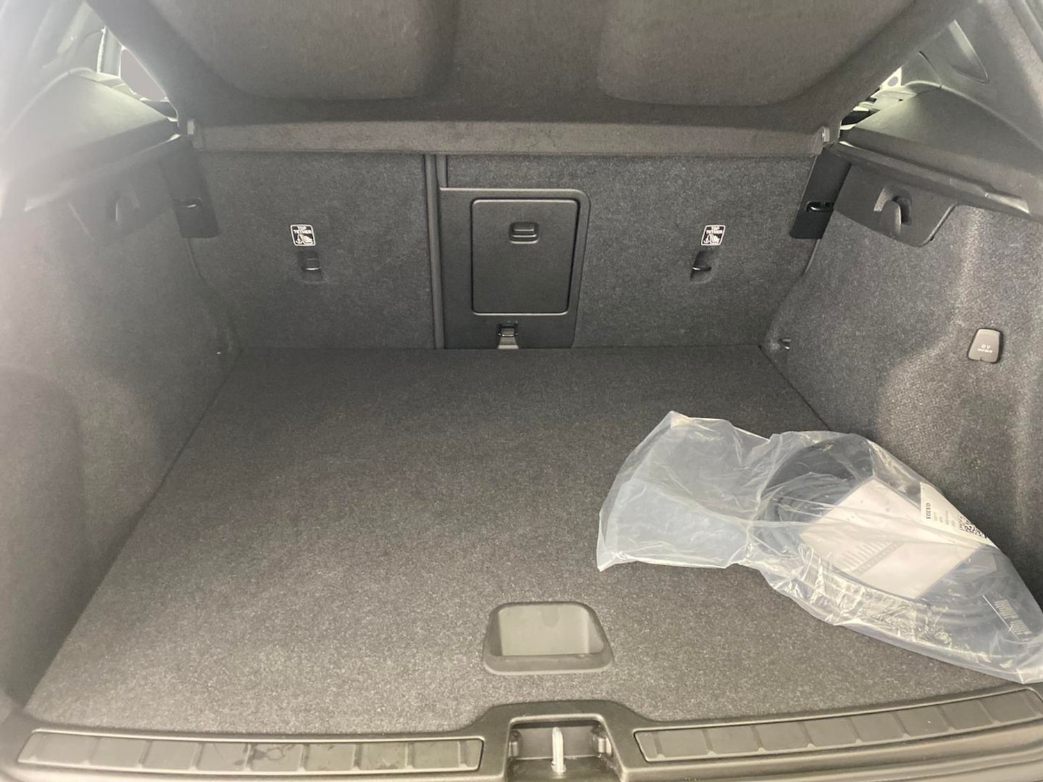Used Volvo XC40 2022 for sale - 76159377: Photo 10