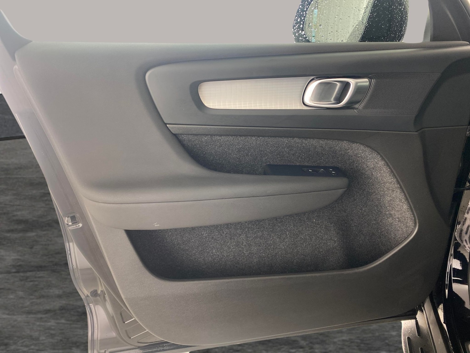 Used Volvo XC40 2022 for sale - 76159377: Photo 34