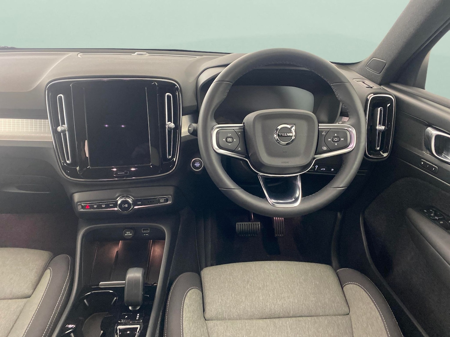 Used Volvo XC40 2022 for sale - 76159377: Photo 5