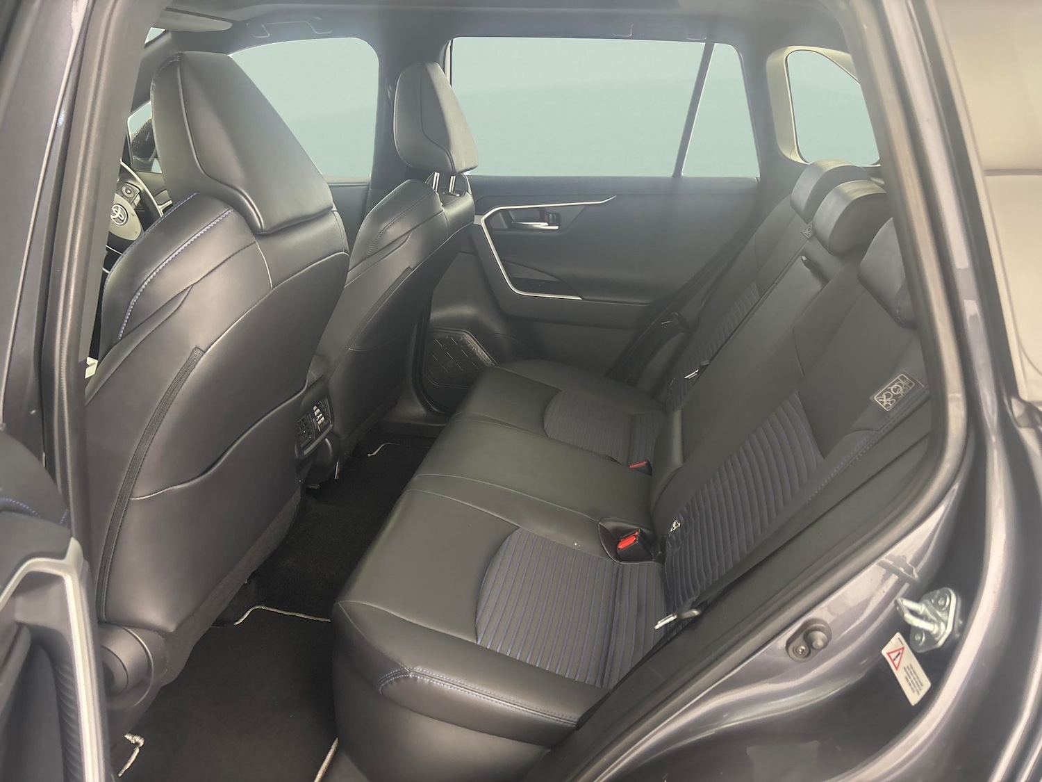 Used Toyota RAV4 2022 for sale - 78199733: Photo 28