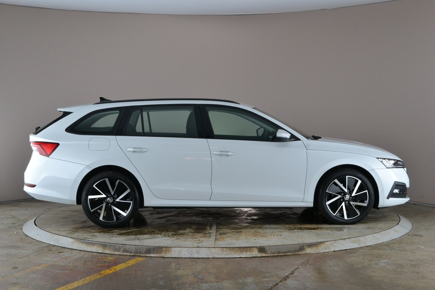 Used Skoda Octavia 2021 for sale - 77653475: Photo 8