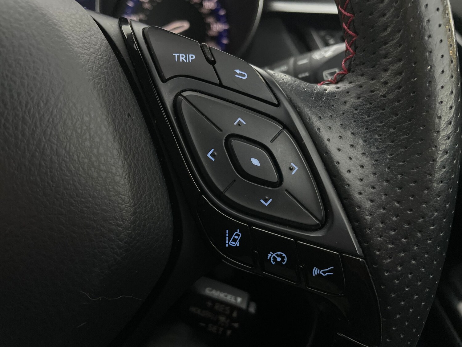 Used Toyota C-HR 2022 for sale - 77960517: Photo 19