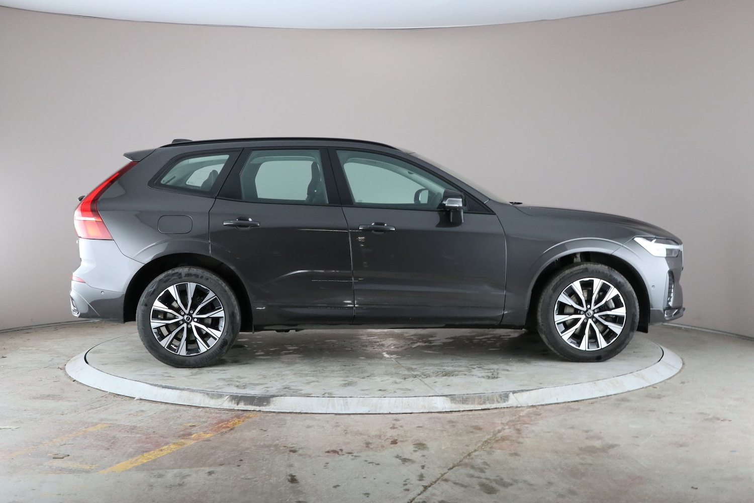 Used Volvo XC60 2023 for sale - 76738731: Photo 11