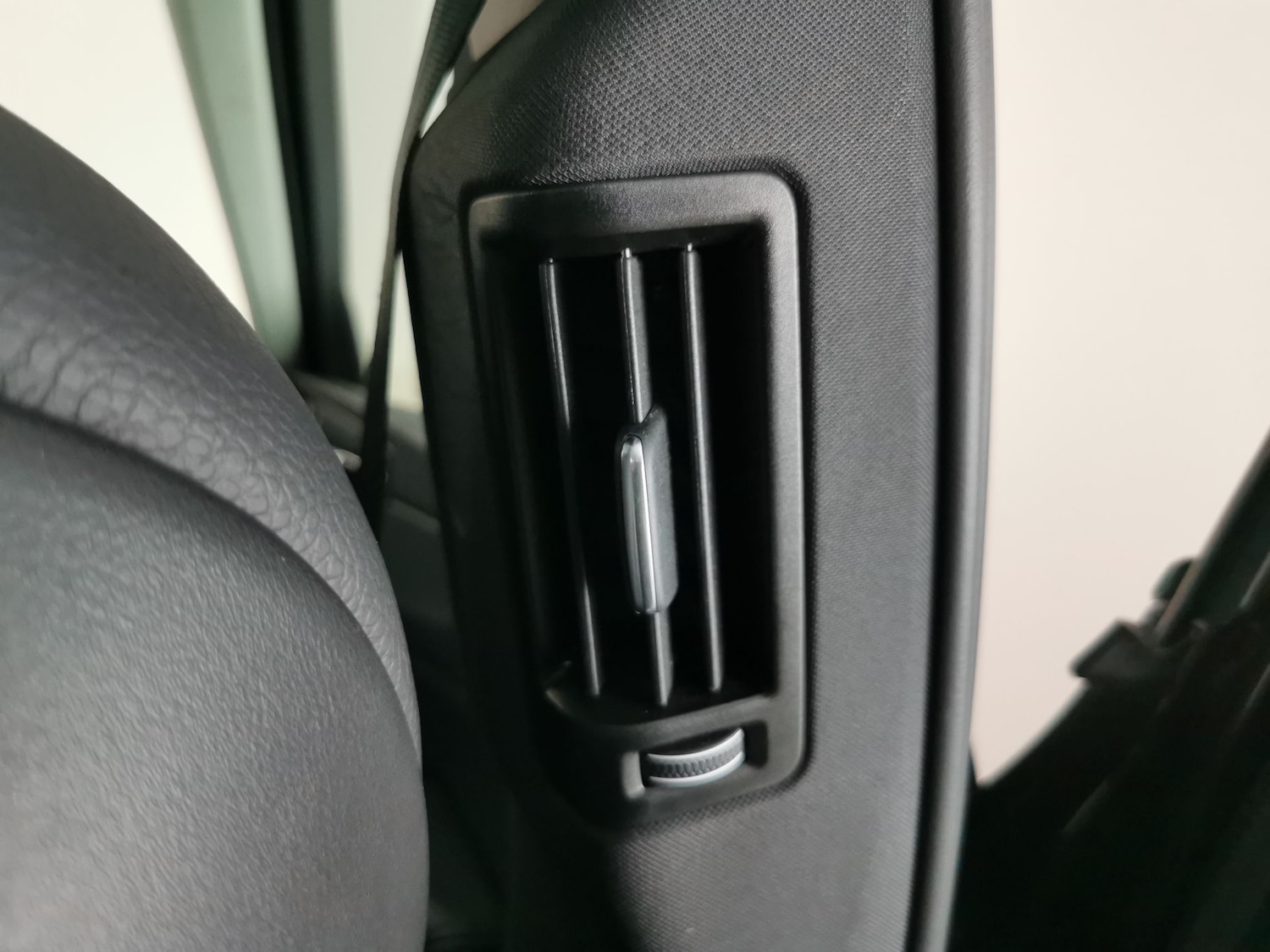 Used Volvo XC60 2023 for sale - 76738731: Photo 24