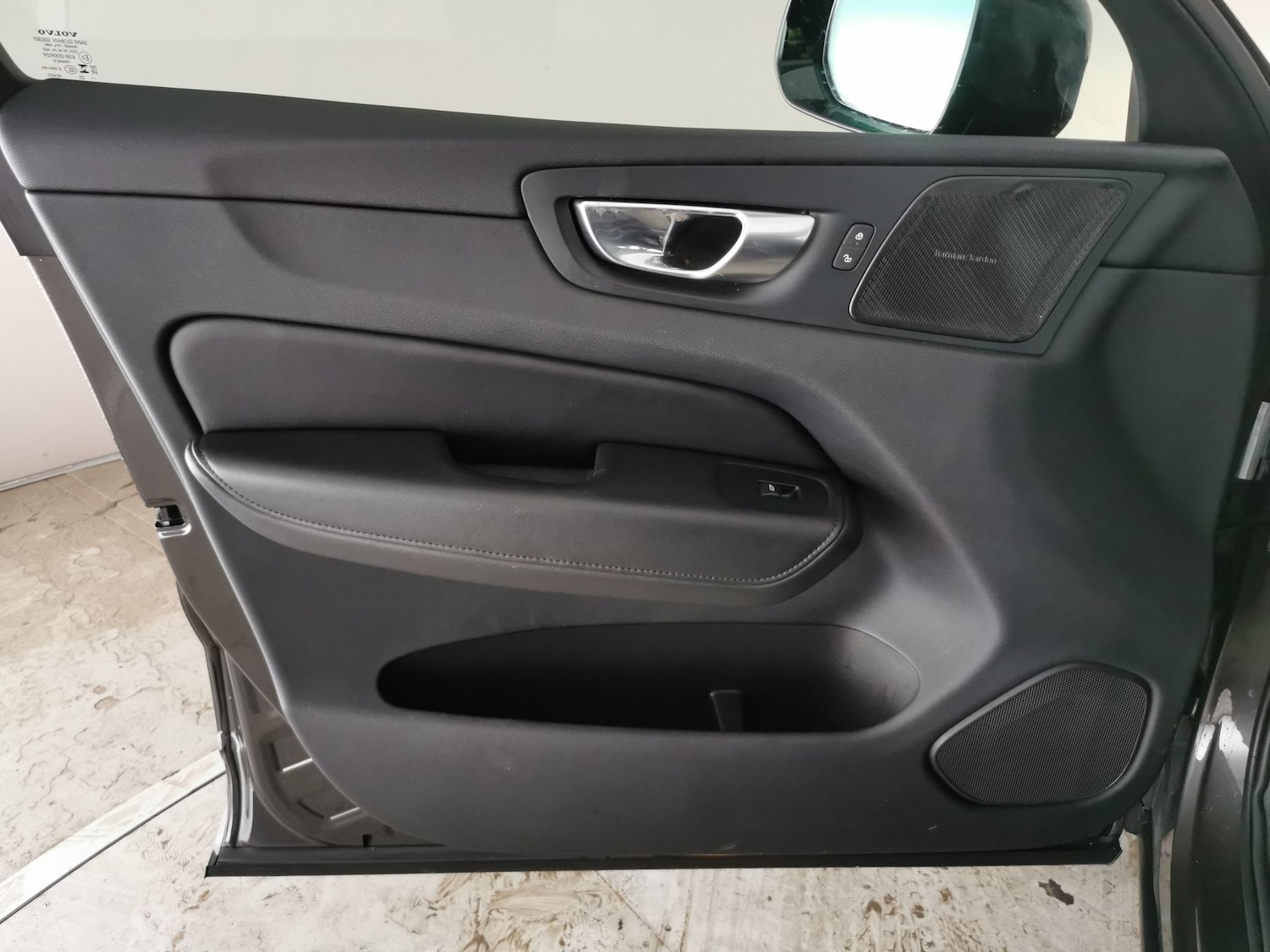 Used Volvo XC60 2023 for sale - 76738731: Photo 32