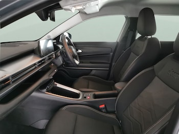 Used Jeep Avenger 2025 for sale - 78792725: Photo