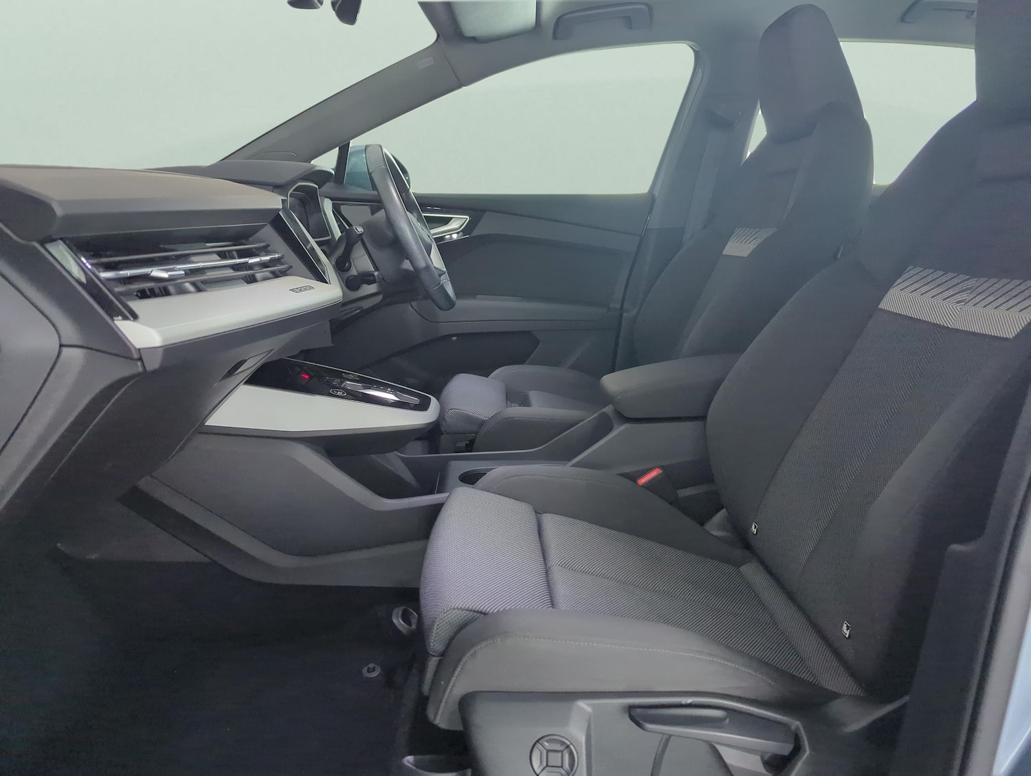 Used Audi Q4 e-tron 2022 for sale - 77493050: Photo 4