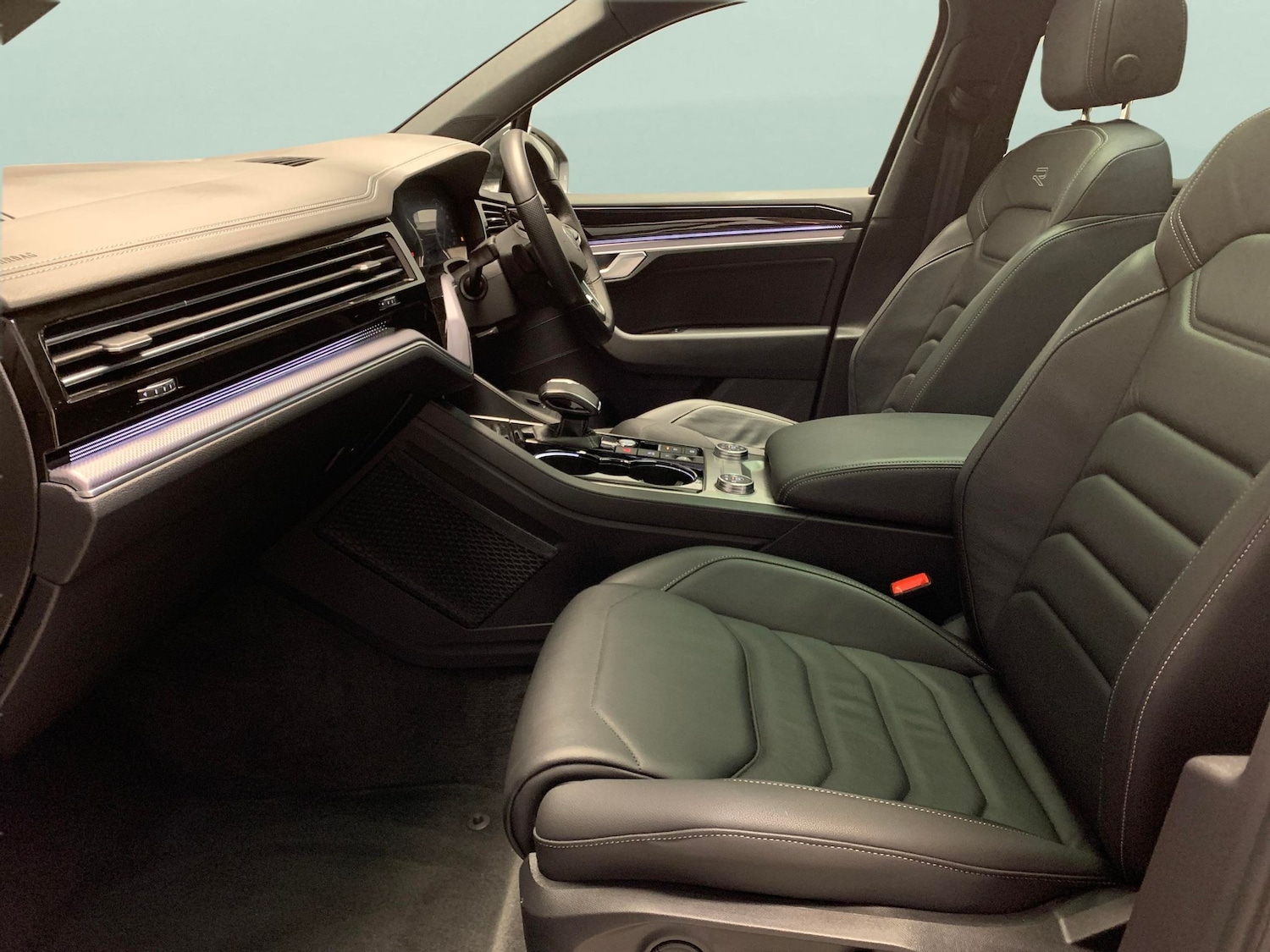 Used Volkswagen Touareg 2023 for sale - 76935156: Photo 4