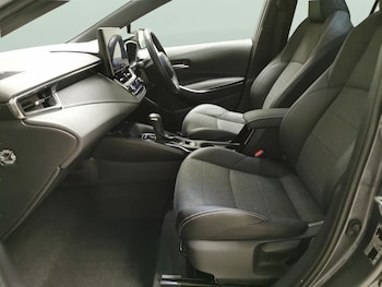 Used Toyota Corolla 2024 for sale - 76948835: Photo