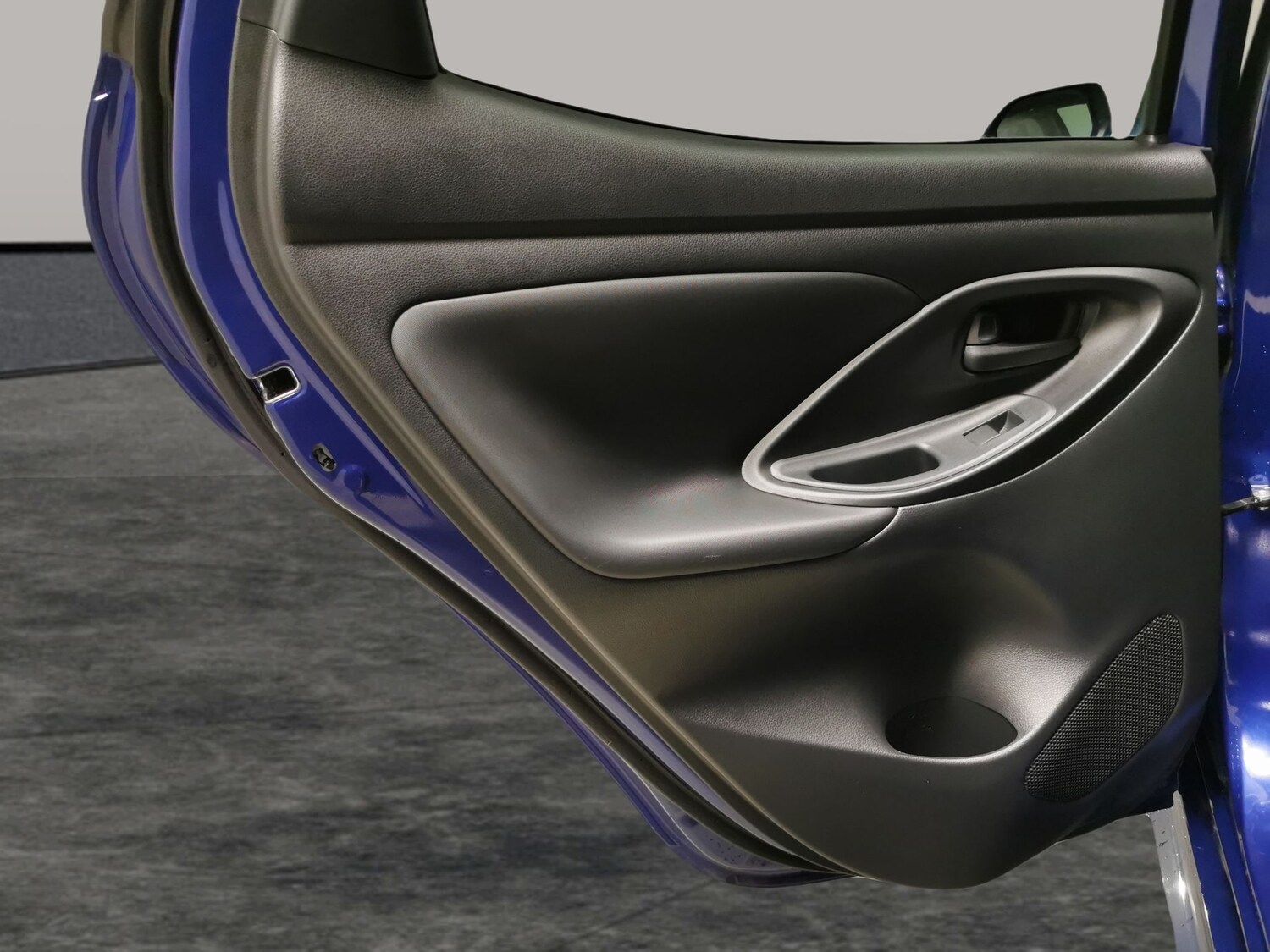 Used Toyota Yaris 2023 for sale - 77505481: Photo 24