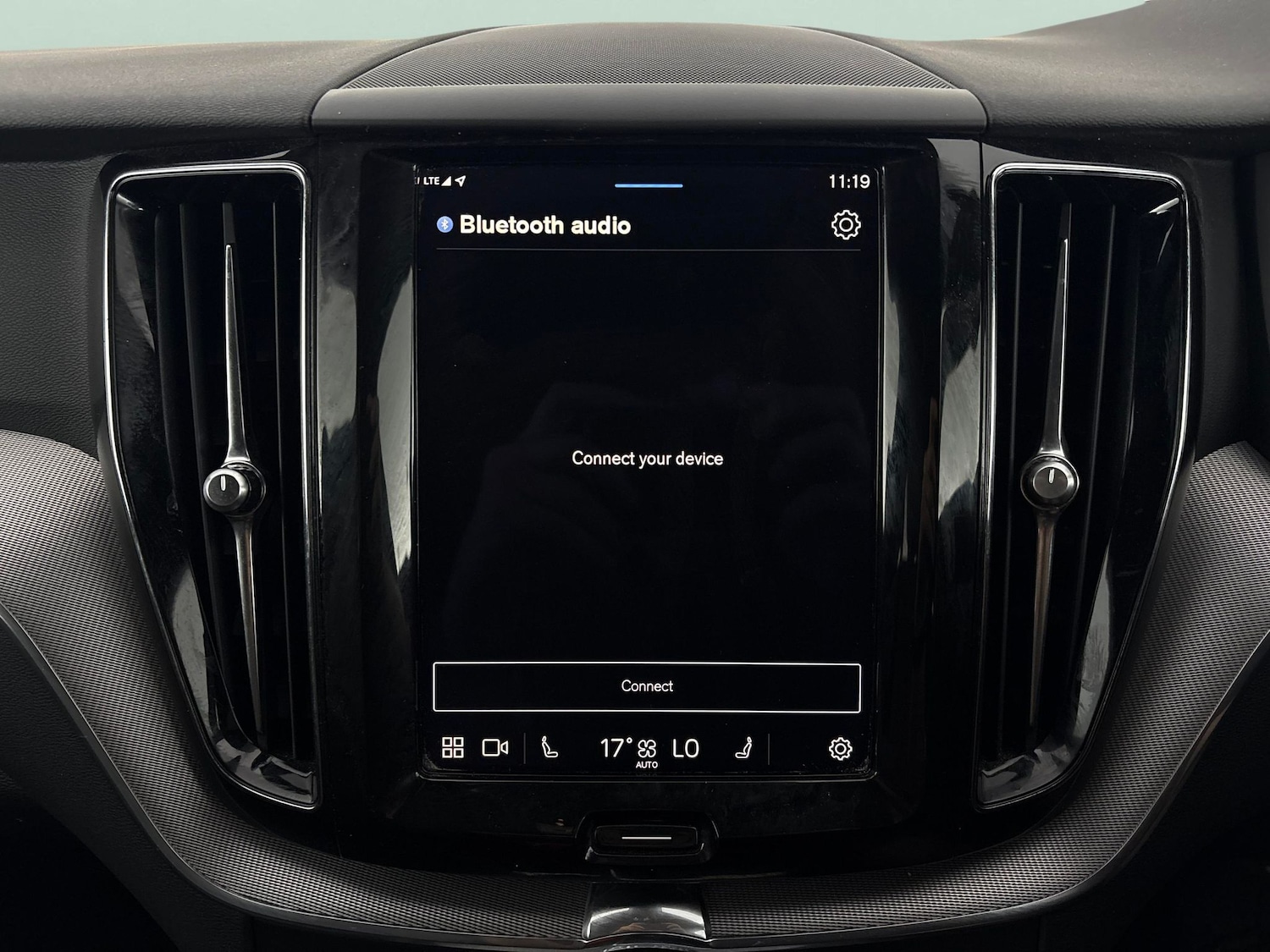 Used Volvo XC60 2022 for sale - 76141133: Photo 23