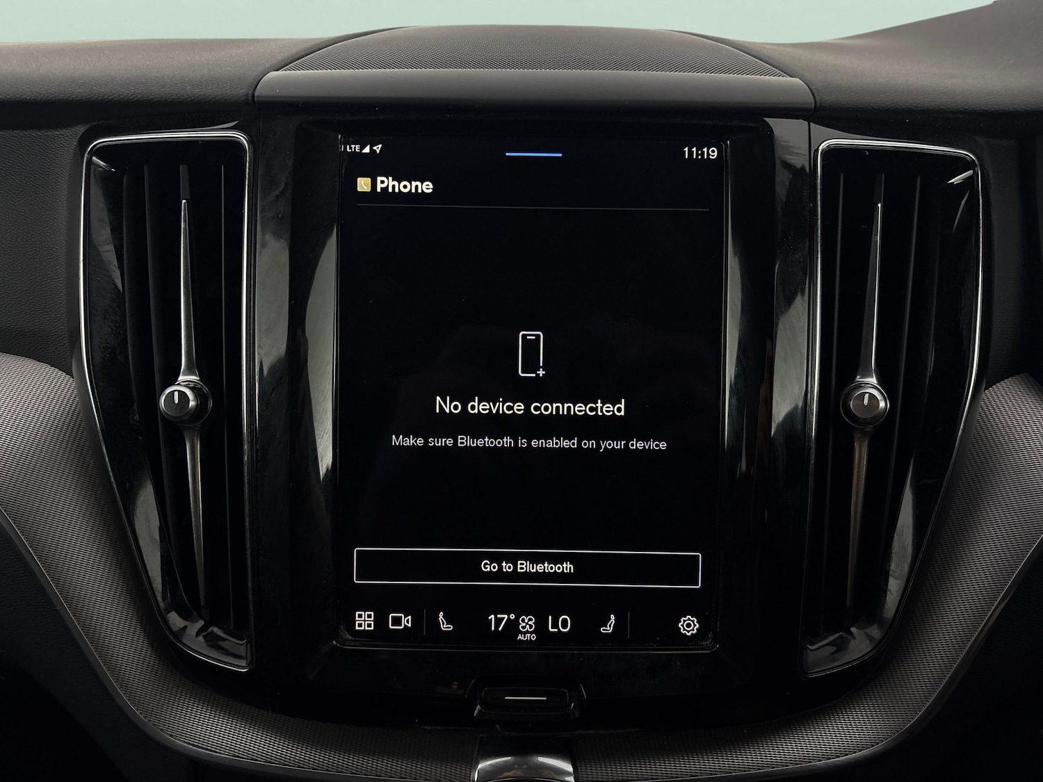 Used Volvo XC60 2022 for sale - 76141133: Photo 25