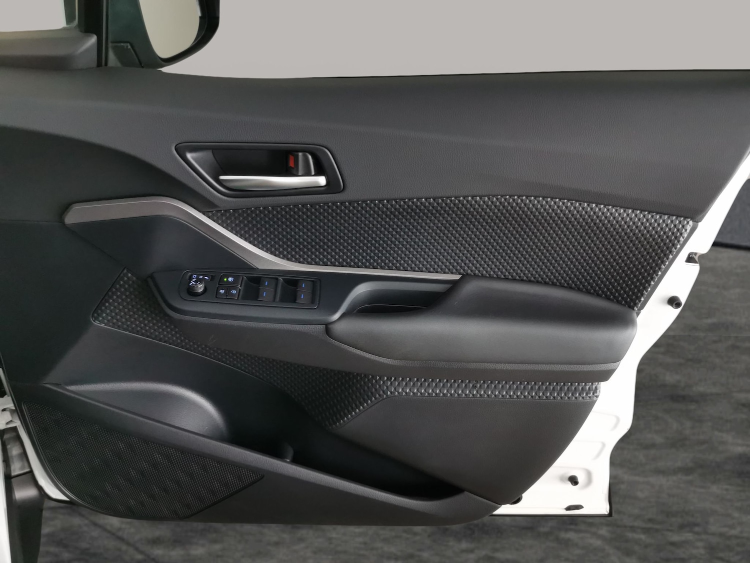 Used Toyota C-HR 2023 for sale - 77981293: Photo 27