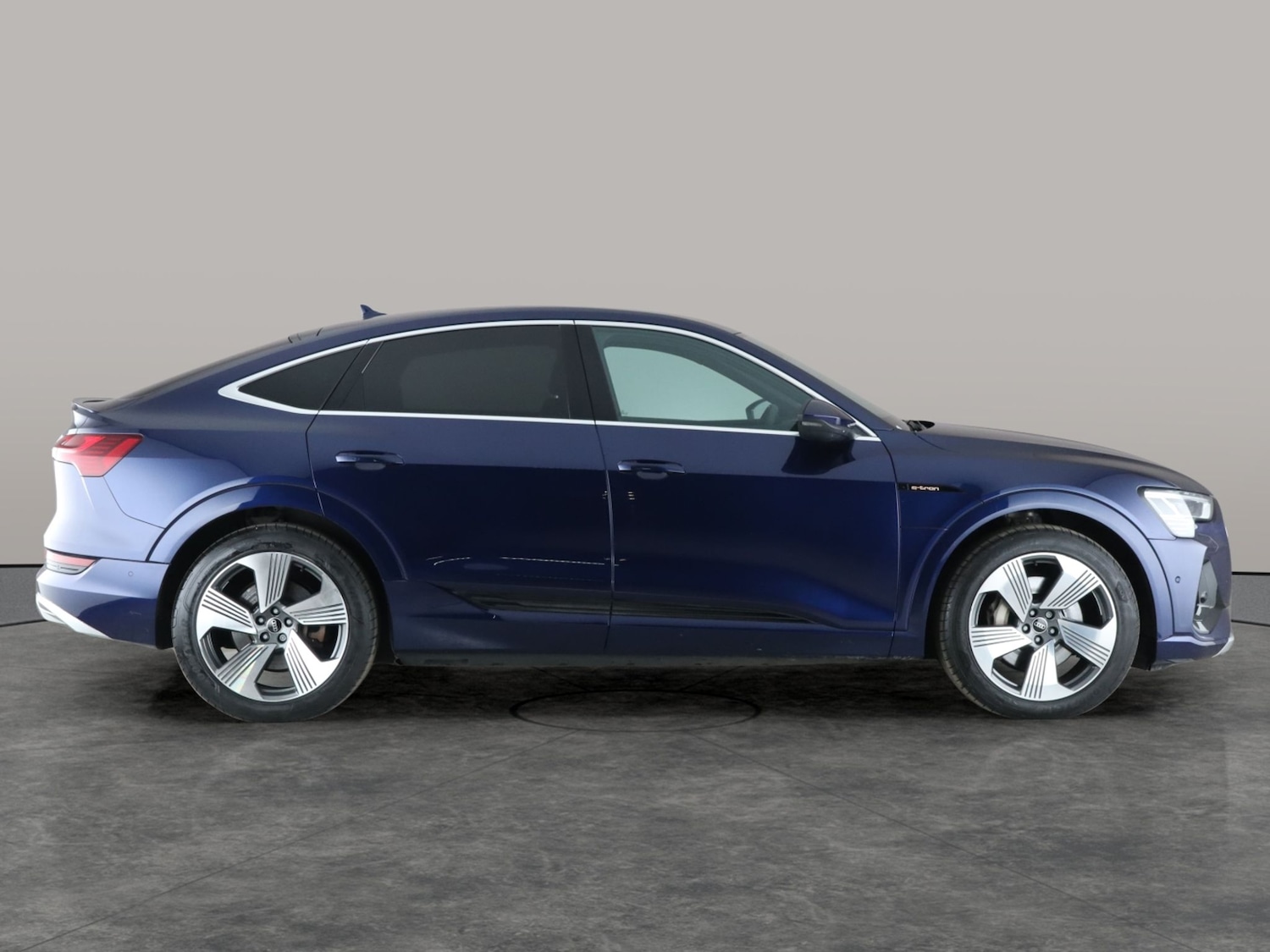 Used Audi e-tron 2022 for sale - 76197009: Photo 13