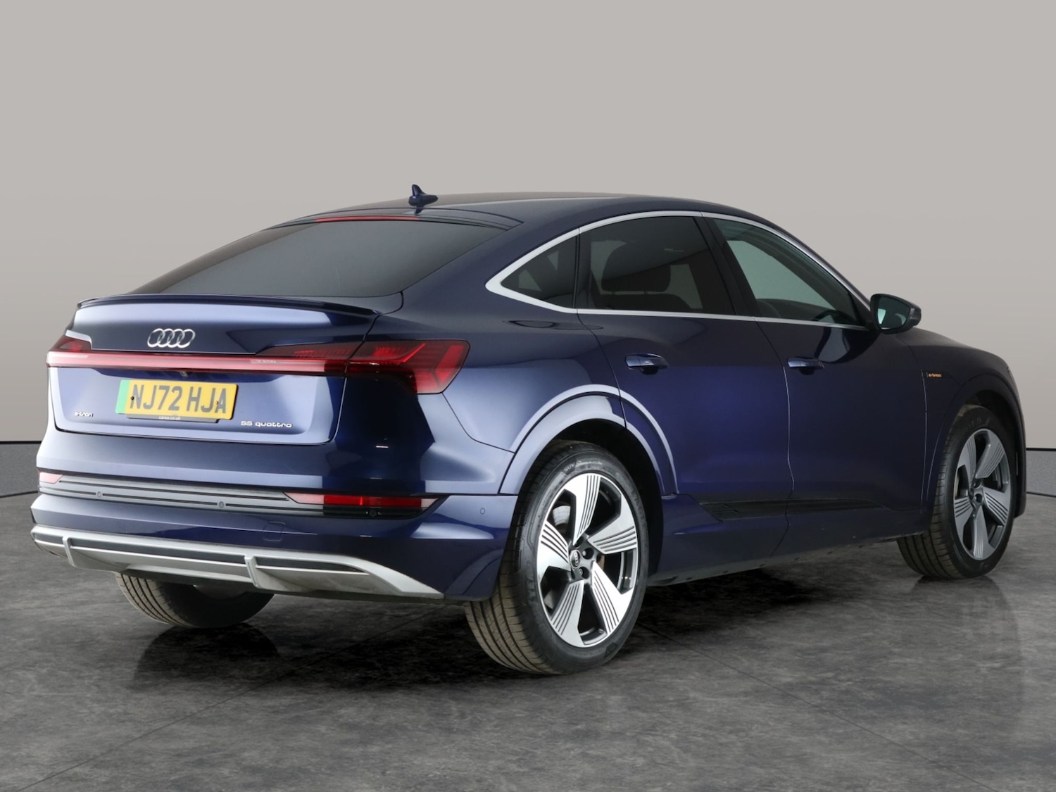 Used Audi e-tron 2022 for sale - 76197009: Photo 14